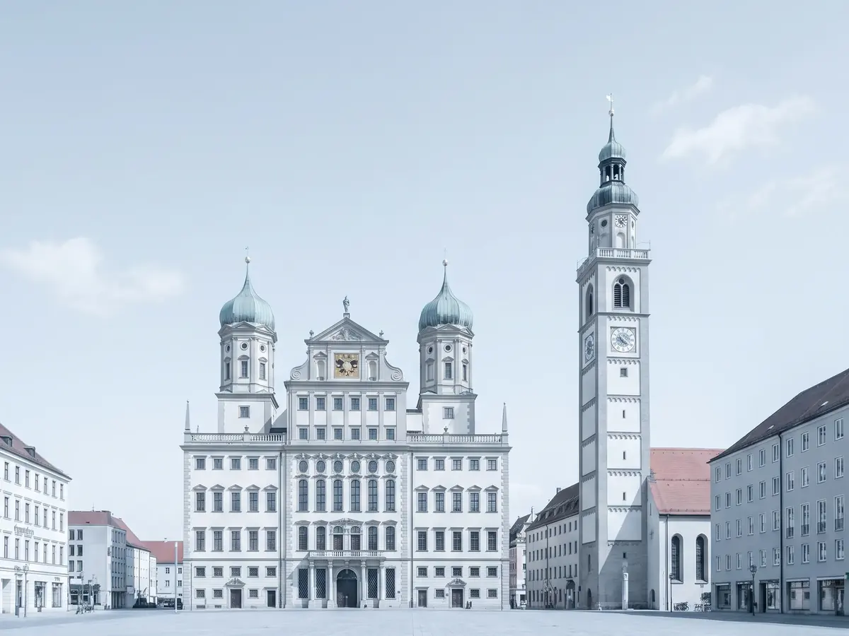 Augsburger Rathaus und Perlachturm als weißes Modell