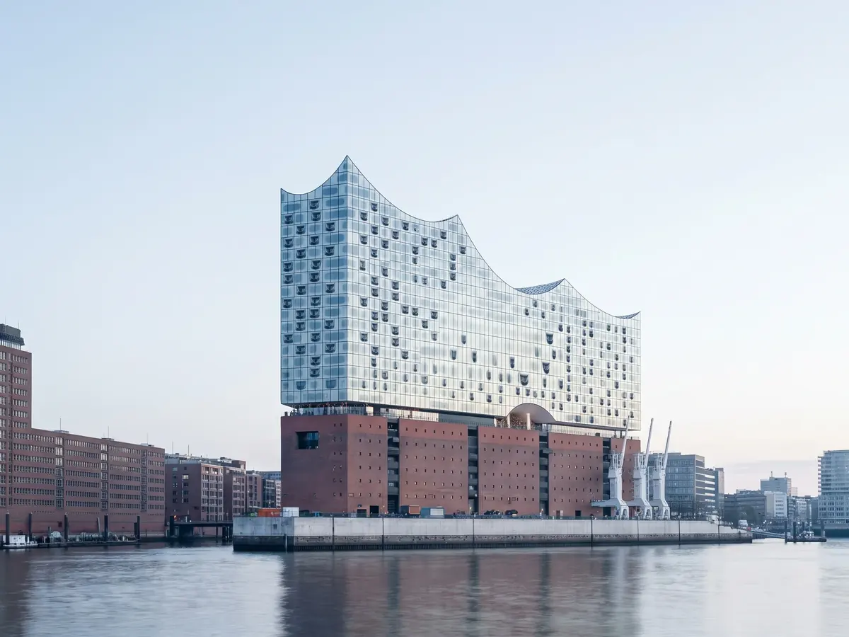 Elbphilharmonie als weißes Modell