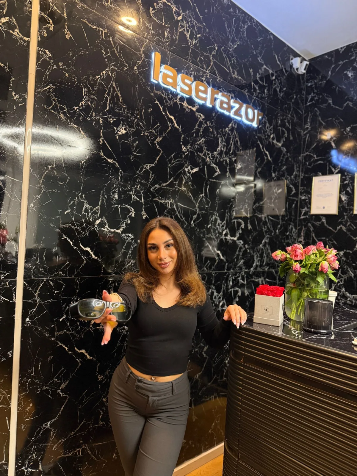 Shirin - Laser-Expertin für dauerhafte Haarentfernung bei Laserazor Berlin